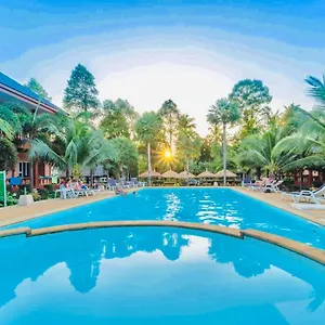 https://peaceful-house.koh-lantahotels.net